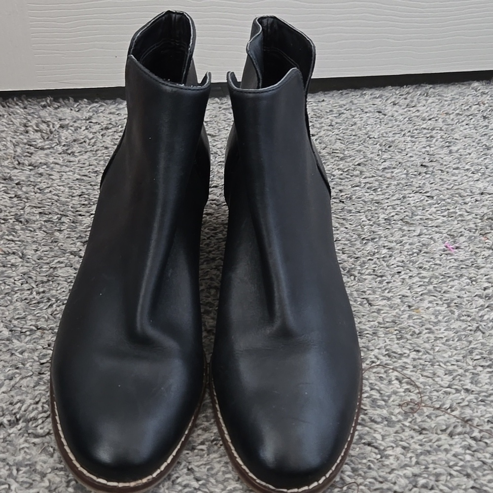 Cole Haan Black Ankle Booties with Stack Heel Size 7.5B - Picture 2 of 11